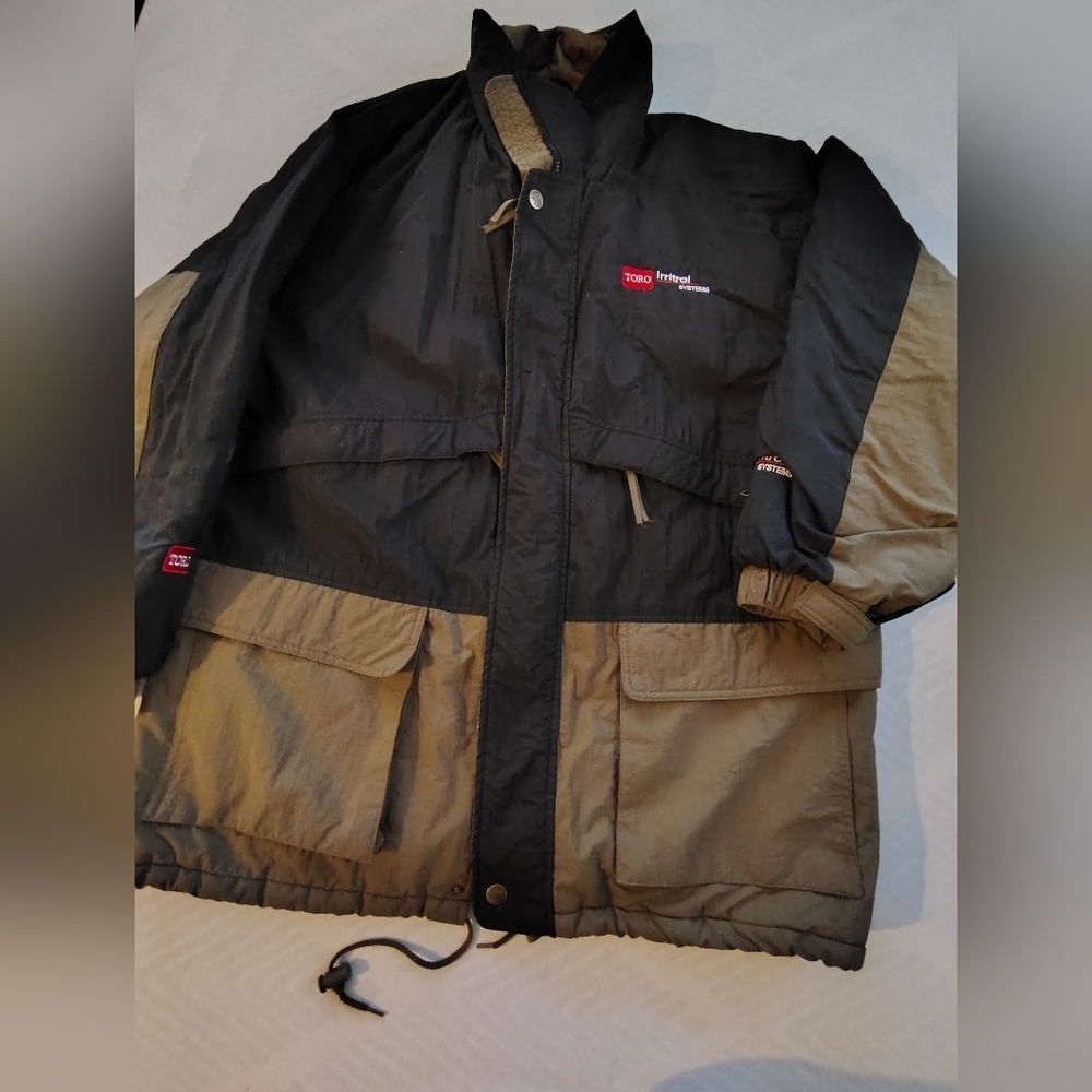 California Men's Black and Tan Jacket Size XL